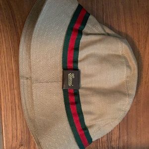 Gucci bucket hat